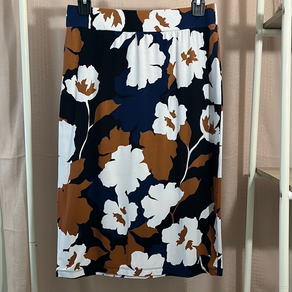 Liz Claiborne Floral Print Pencil Skirt